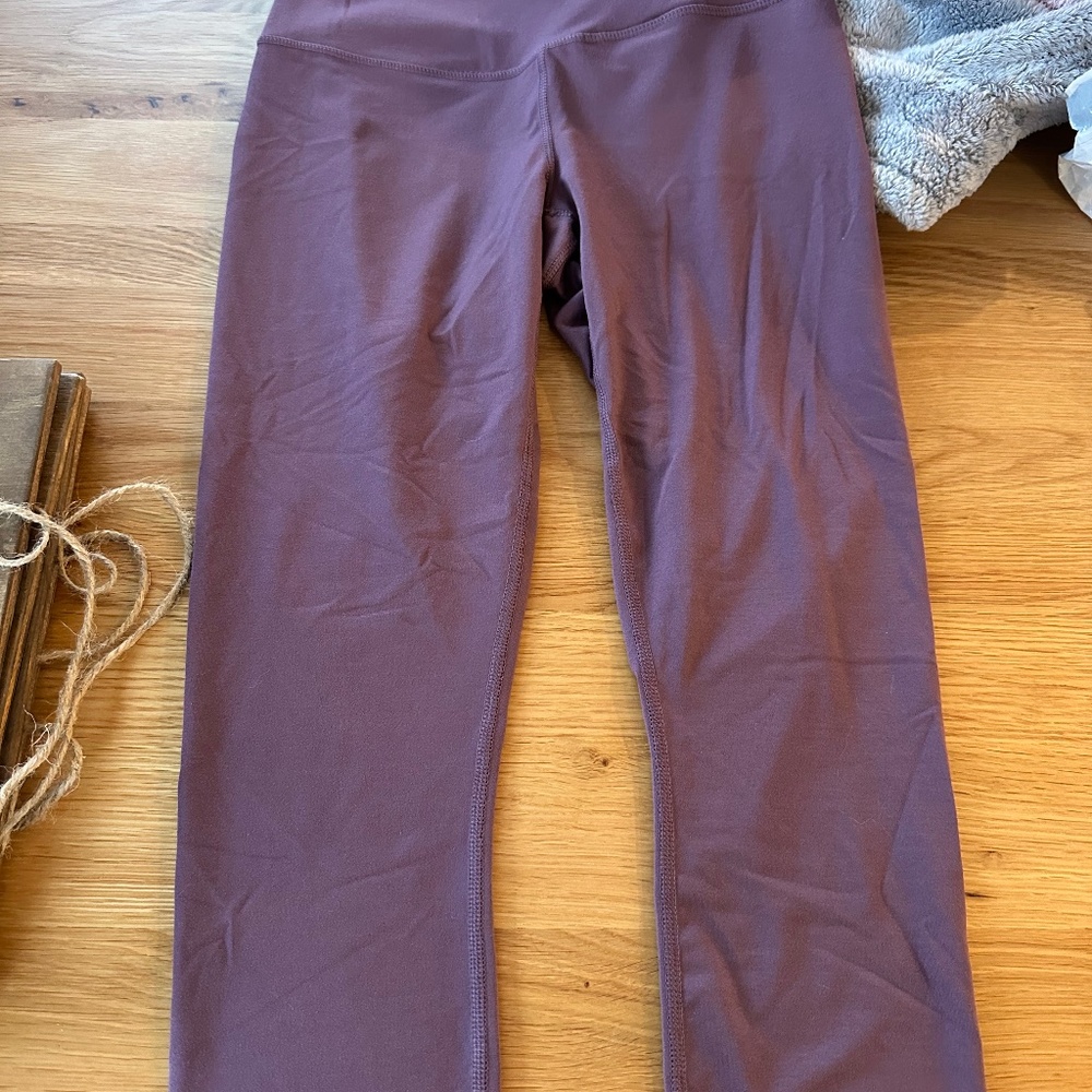 Leggings size small purple